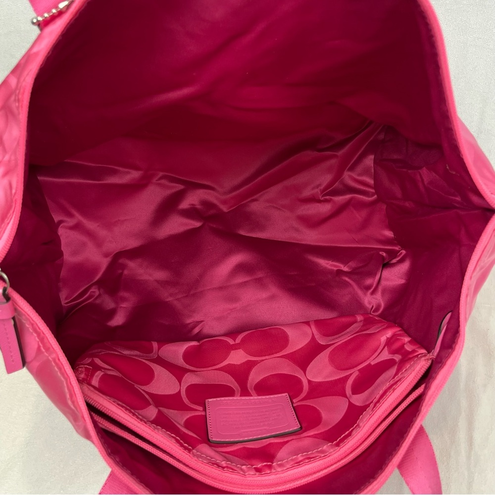 Coach Getaway Signature Fuchsia Nylon Large Packable Weekender Tote Bag F77321 - Picture 14 of 16